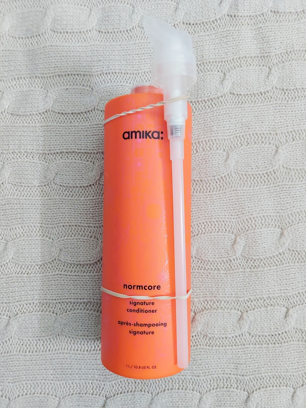 Amika Normcore Signature Conditioner 1 Liter Salon Size NWT Cruelty Free Preppy